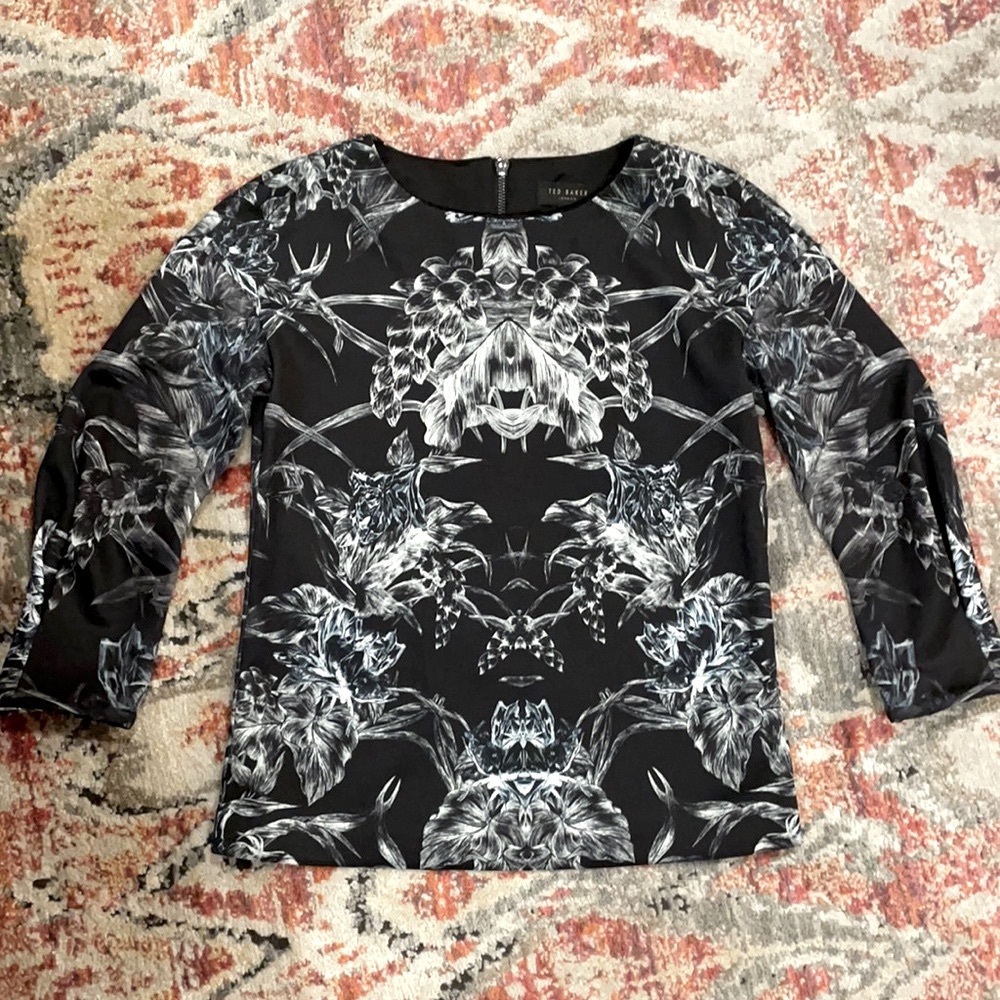 Ted Baker London Graphic Black & White Top ~ Size 0